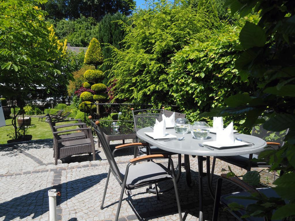 Schieferhof Hotel Шмаленберг Екстериор снимка