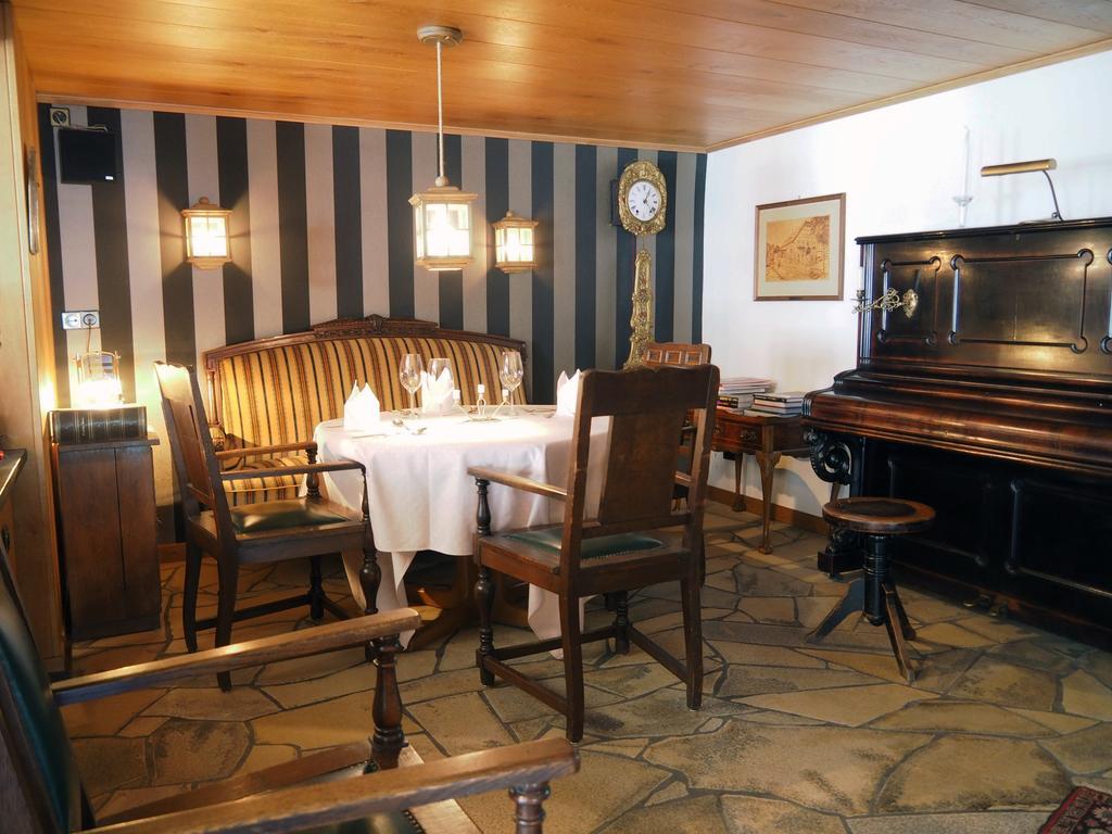 Schieferhof Hotel Шмаленберг Екстериор снимка