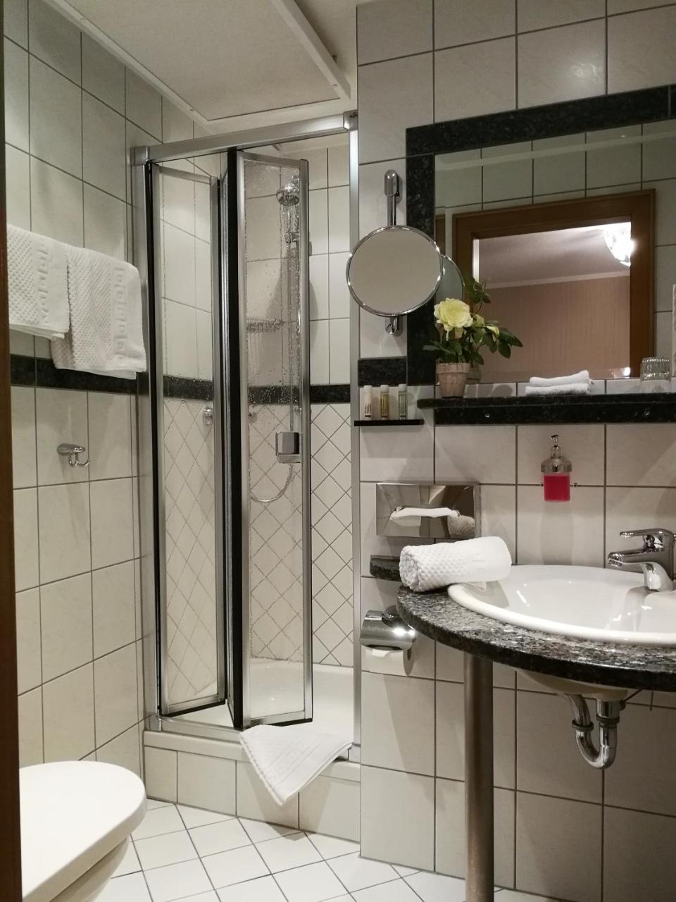 Schieferhof Hotel Шмаленберг Екстериор снимка