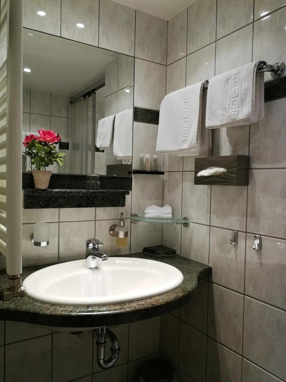 Schieferhof Hotel Шмаленберг Екстериор снимка