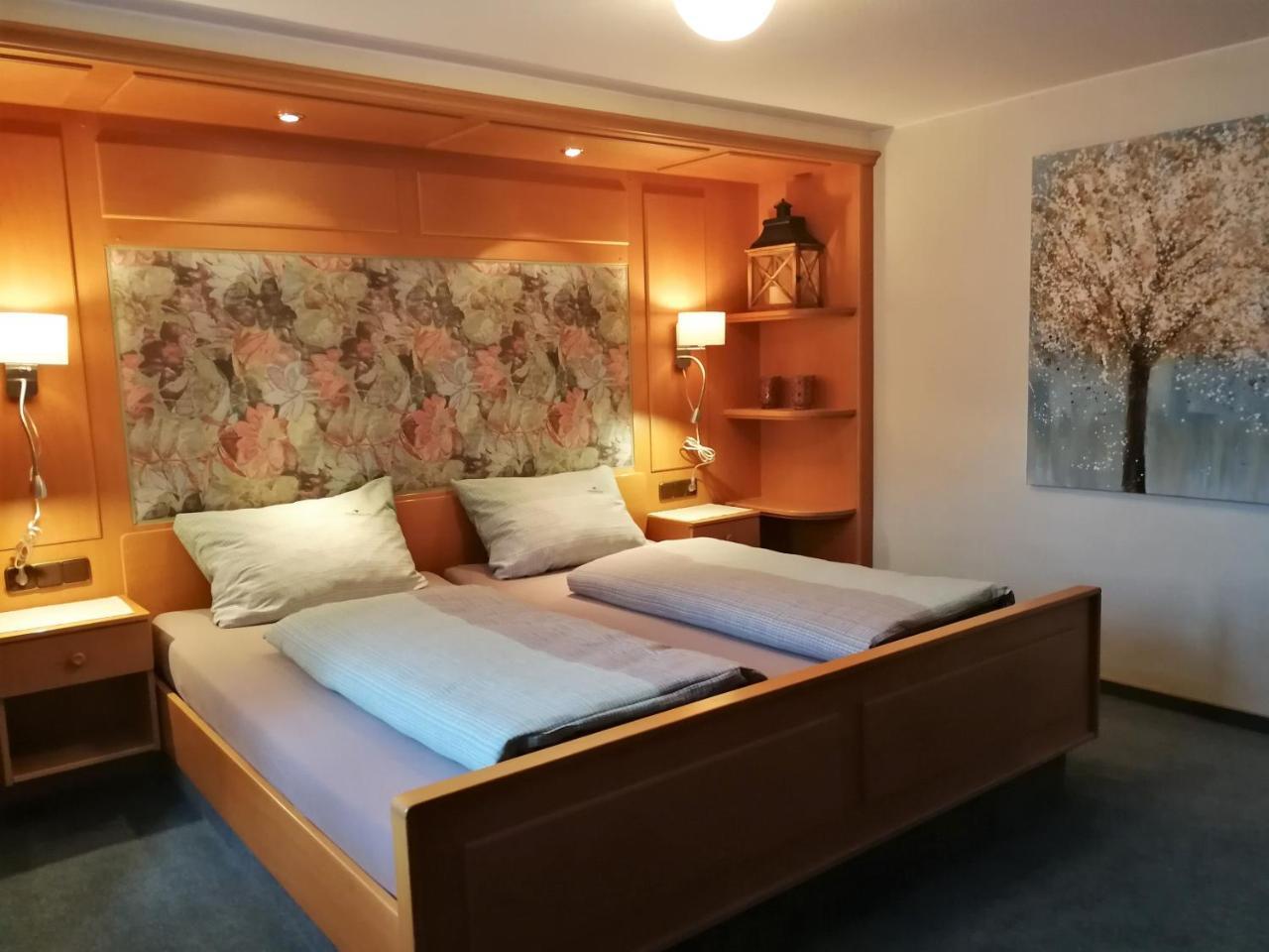 Schieferhof Hotel Шмаленберг Екстериор снимка